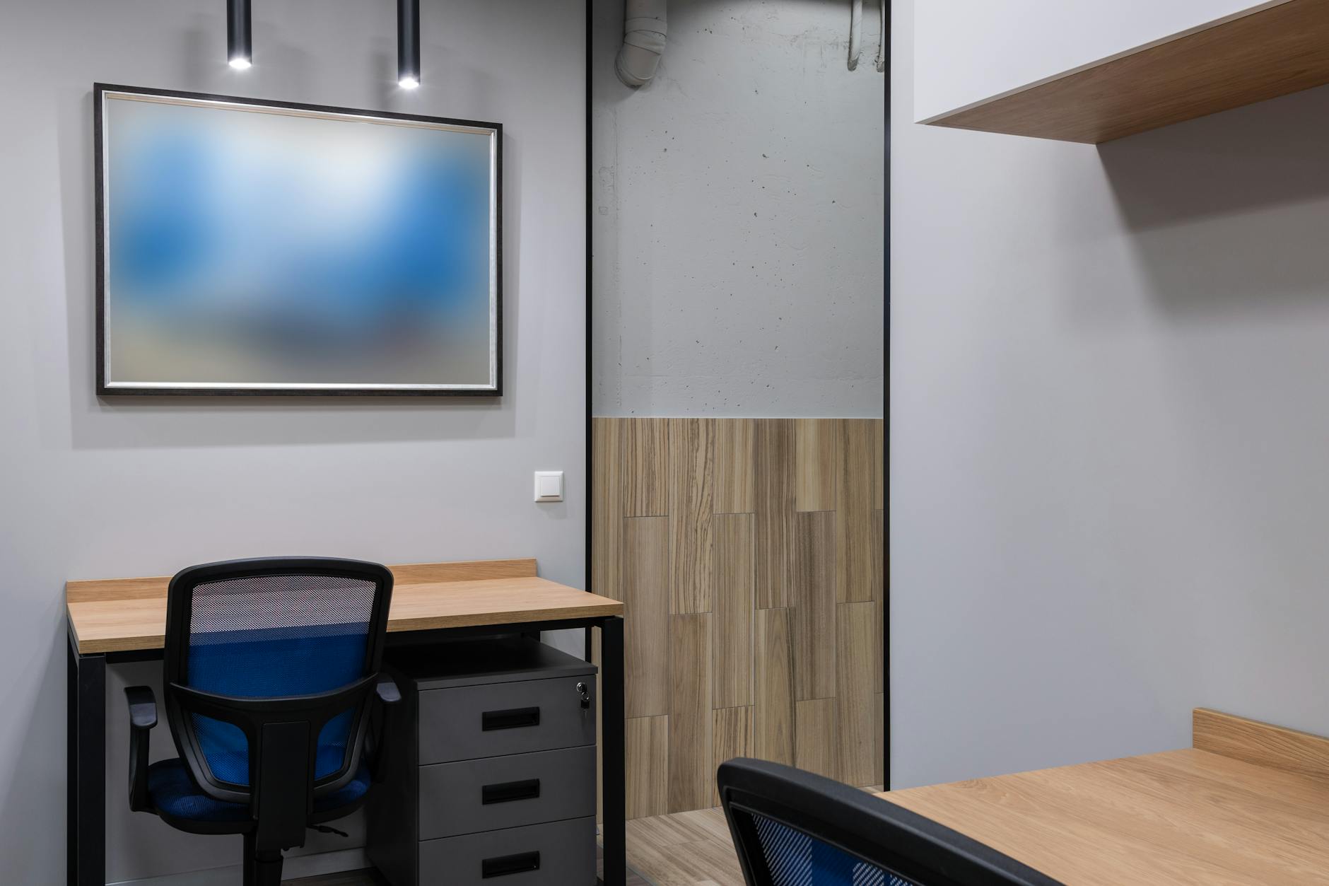 Espace commercial fraîchement peint